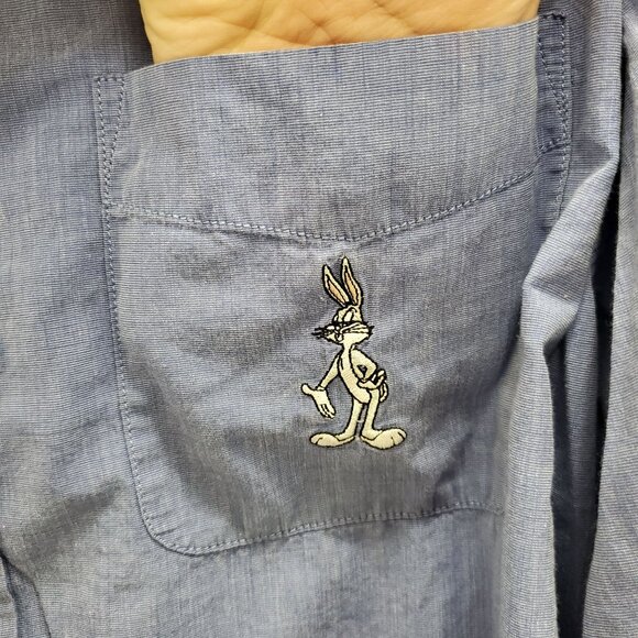 Warner Bros. Studio Store Men's Vintage Chambray Embroidered Bugs Bunny Shirt XL - Picture 3 of 8